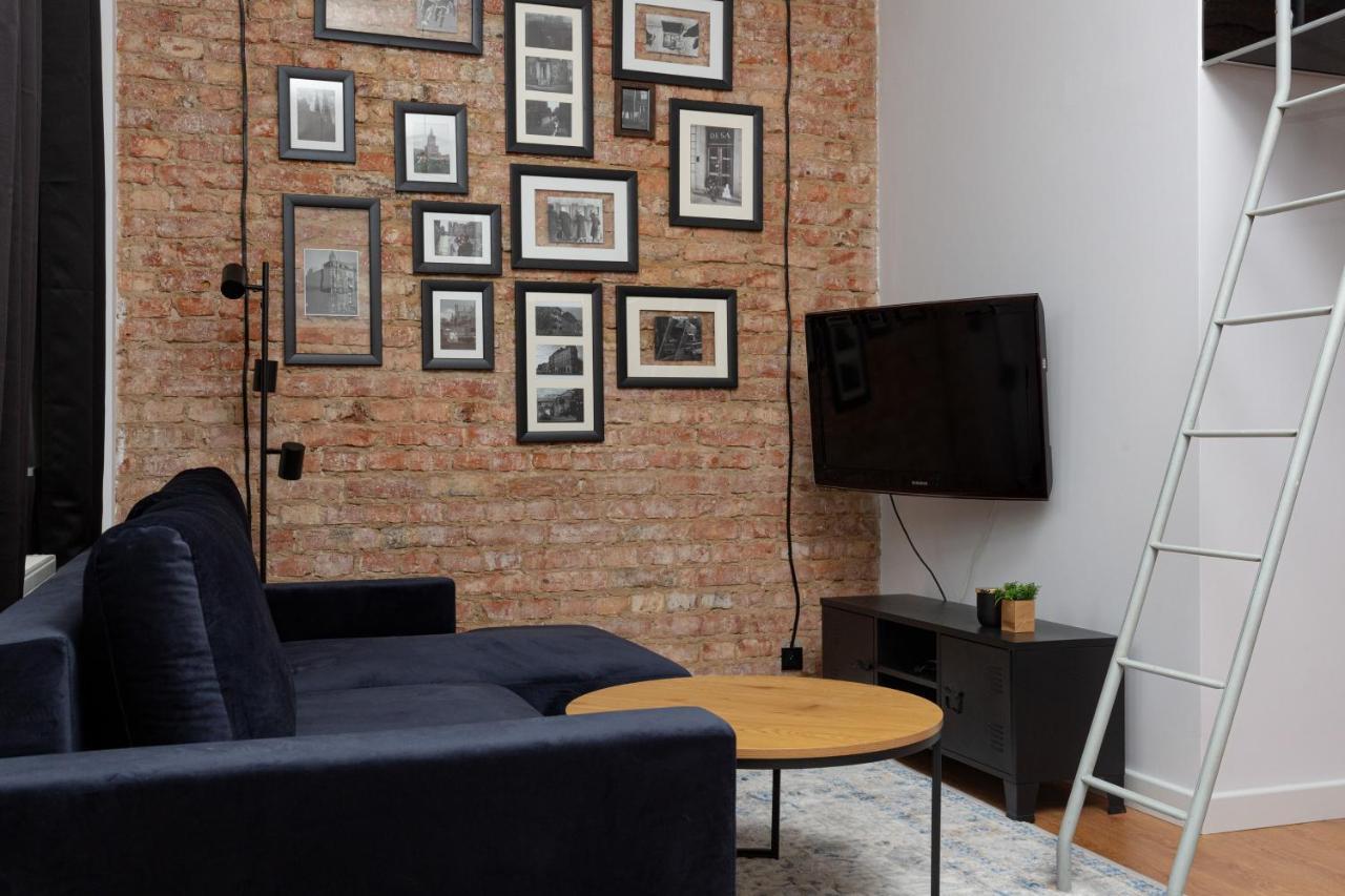 Praga Center Apartments By Noclegi Renters Warsawa Bagian luar foto