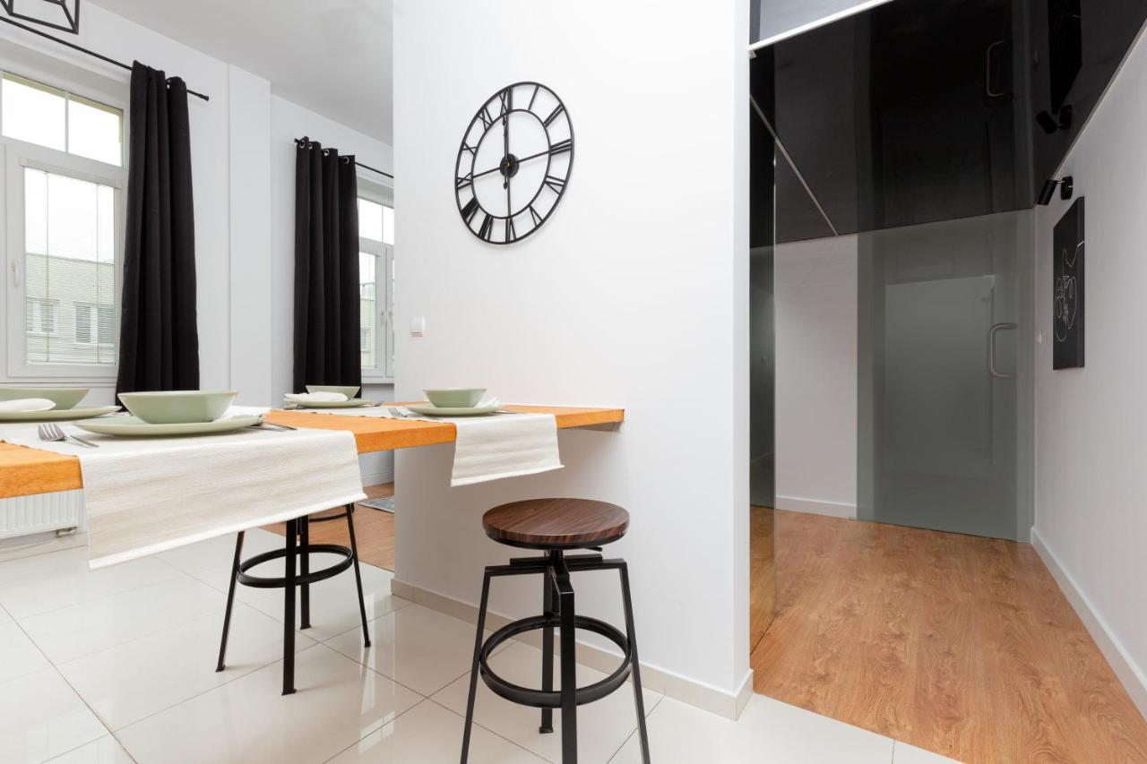 Praga Center Apartments By Noclegi Renters Warsawa Bagian luar foto