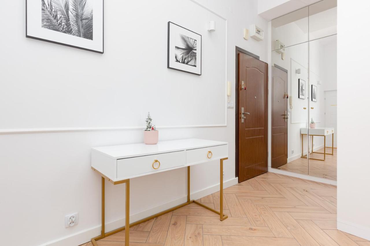 Praga Center Apartments By Noclegi Renters Warsawa Bagian luar foto